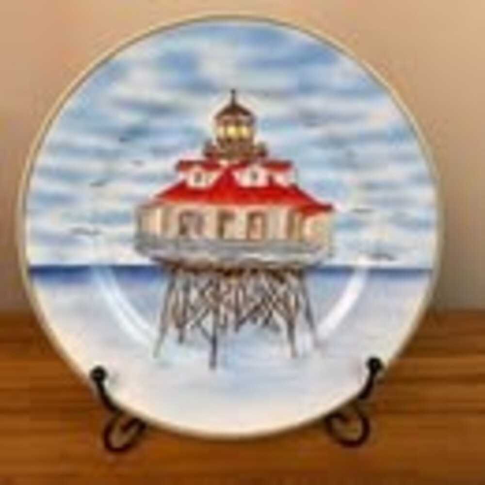 Royal Norfolk Decorative Collector Plate with Lighthouse Design 7.5 Inch